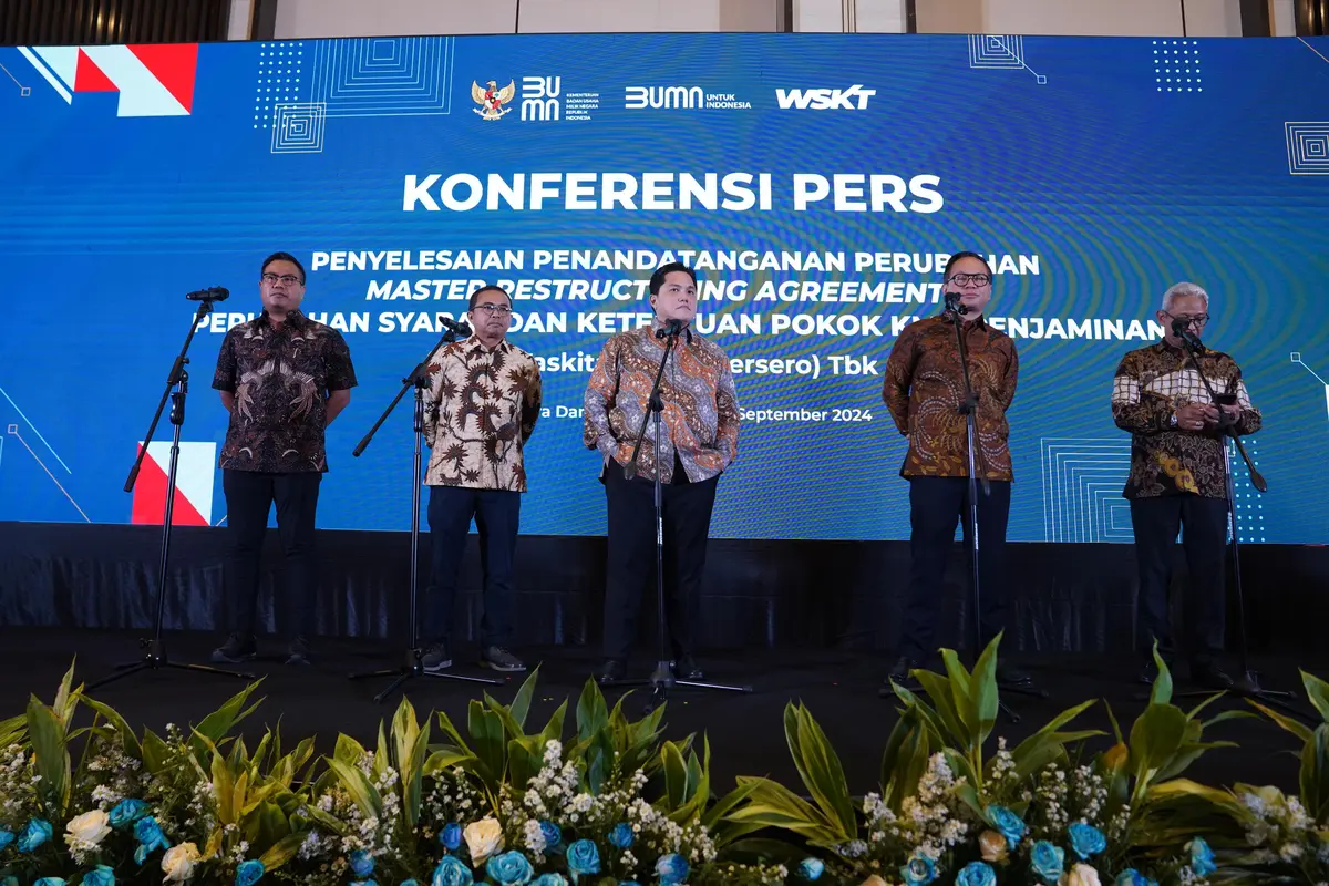Penandatanganan Master Restructuring Agreement  Waskita Karya dengan 21 perbankan BUMN dan swasta. Menteri BUMN Erick Thohir hadir dalam acara ini. (Dok Waskita Karya)