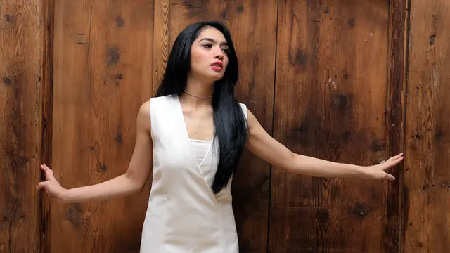 [Bintang] Angel Karamoy
