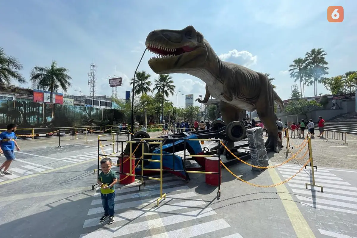 Wahana Dino Land