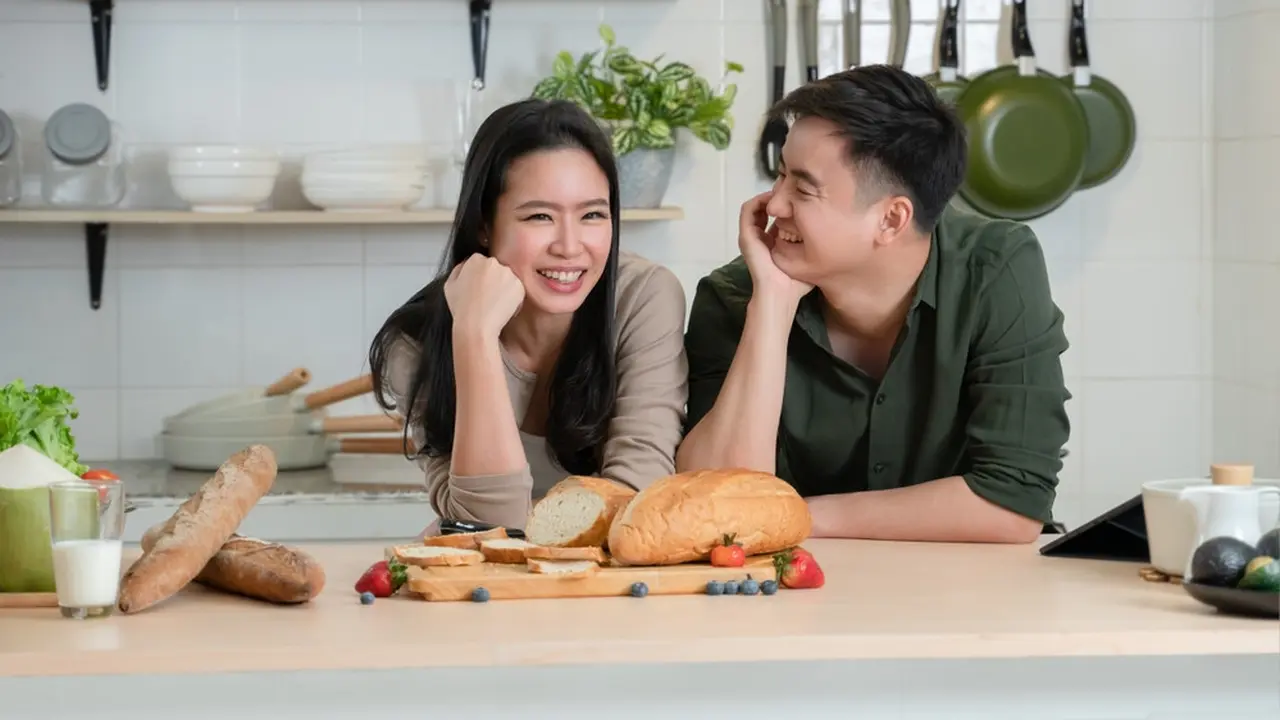 couple romantis bahagia