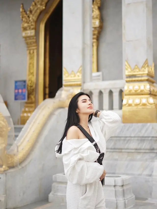 Cantik dan Seksi, Begini Potret Maria Vania Liburan di Thailand