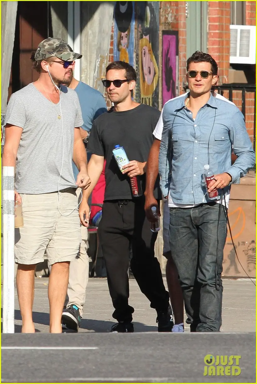 Leonardo DiCaprio, Orlando Bloom dan Tobey Maguire. (justjared.com)