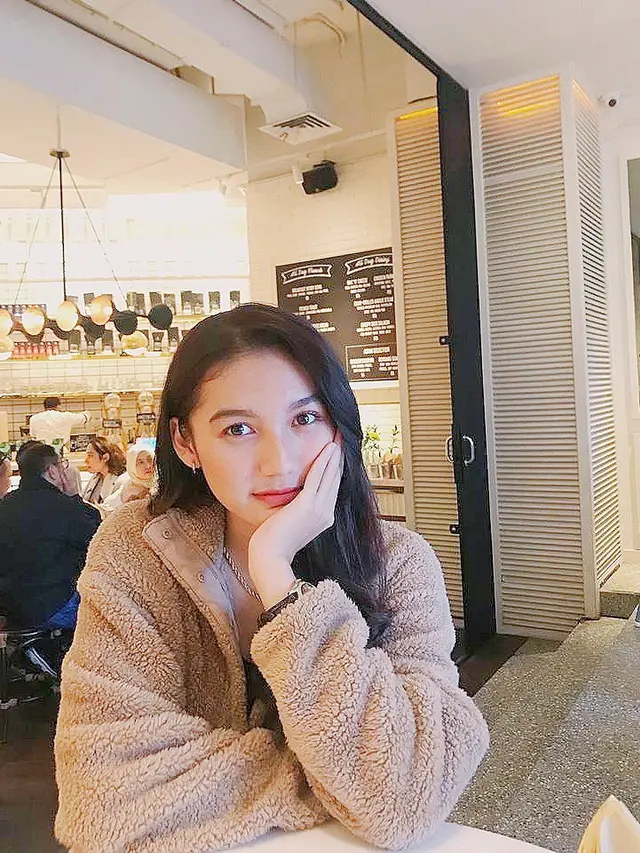 Potret Cantik Fiolina Teja Yanti  (instagram/fiolinatejaay).