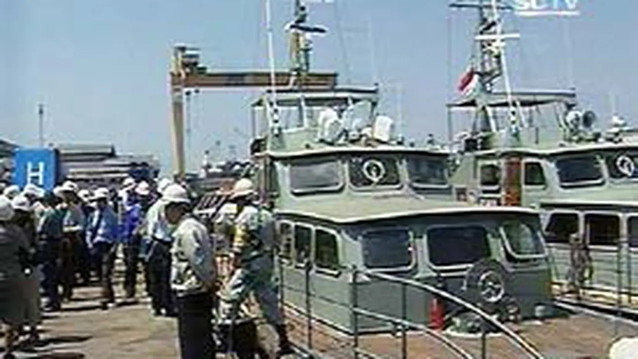 061103aTNI_AL.jpg