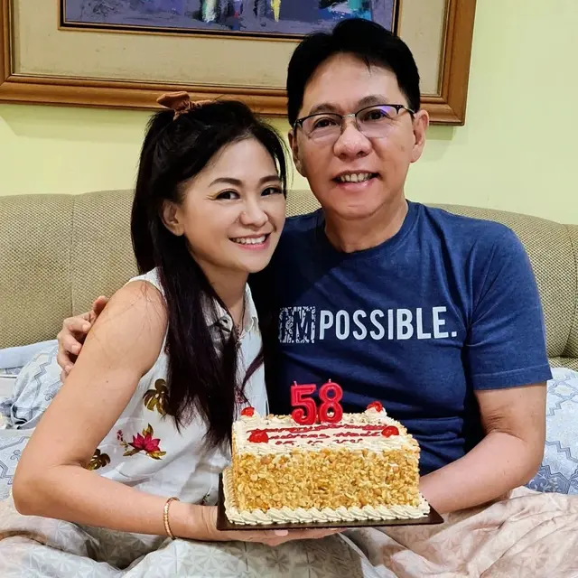 Sempat Viral, Ini 6 Potret Puspa Dewi Nenek Usia 55 Tahun yang Tak Menua