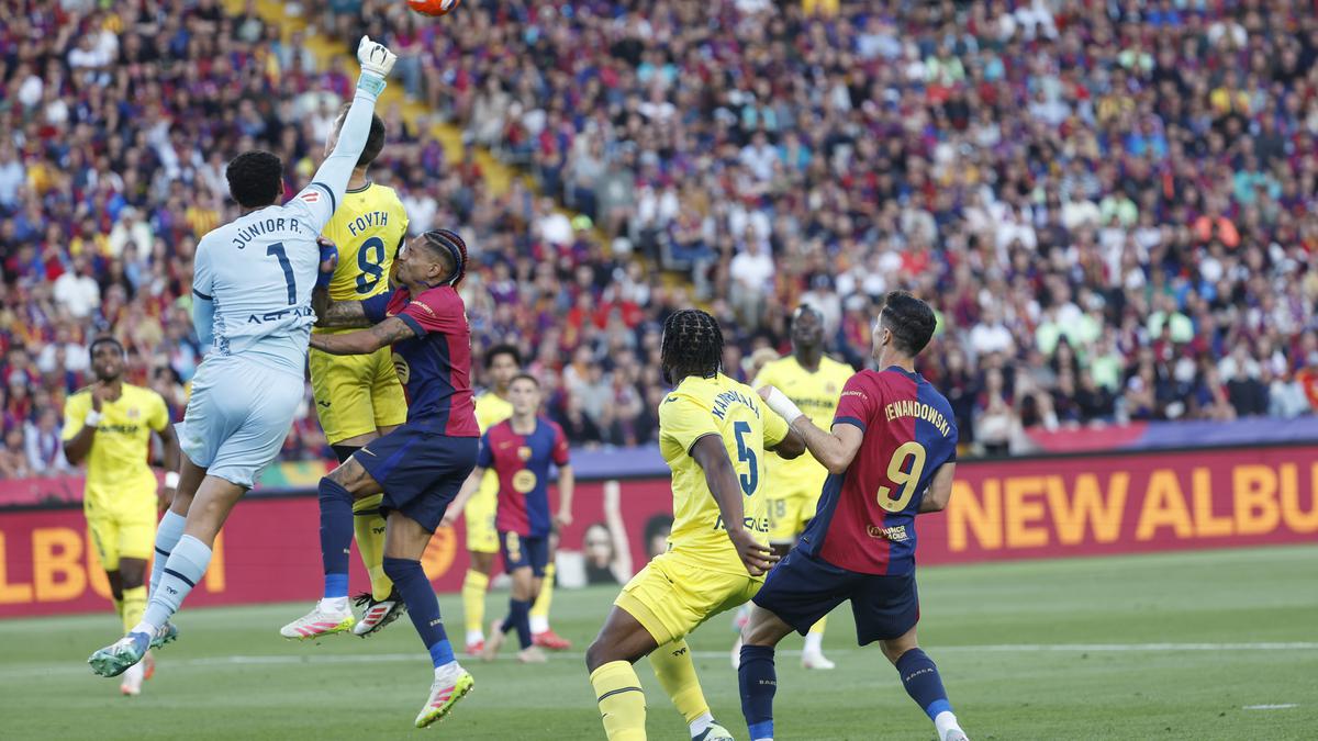 Hasil Pertandingan Barcelona vs Villarreal: Skor 2-3