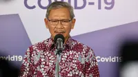 Juru Bicara Penanganan Covid-19 Achmad Yurianto memberikan orang-orang yang terinfeksi Virus Corona penyebab COVID-19 saat konferensi pers di Graha BNPB, Jakarta, Senin (4/5/2020). (Dok Badan Nasional Penanggulangan Bencana/BNPB)