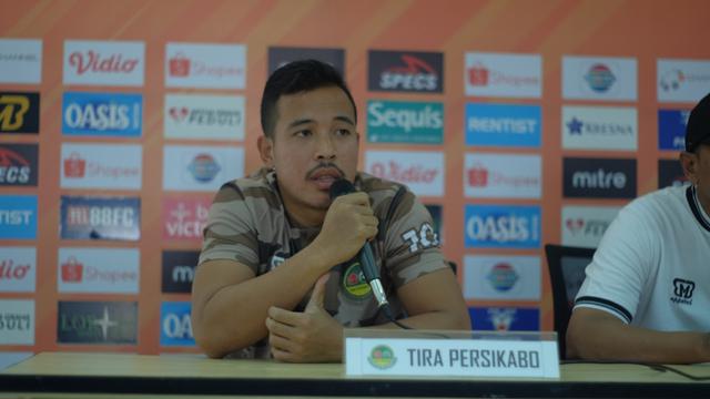 Guntur Triaji, Tira Persikabo