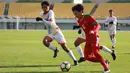 Gelandang Timnas Indonesia U-19, Muhammad Iqbal, menggiring bola saat melawan Brunei U-19 pada laga kualifikasi Piala Asia U-19 di Stadion Puju Public, Gyeonggi, Selasa (31/10/2017). Timnas U-19 menang 5-0 atas Brunei. (Bola.com/Media PSSI)