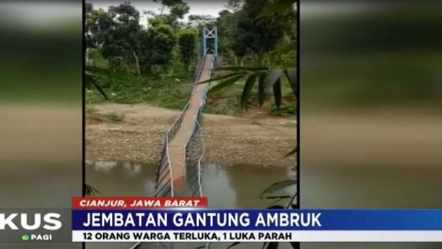 Dari penuturan petugas BPBD Cianjur, ambruknya jembatan ini akibat putusnya kawat baja atau sling jembatan.