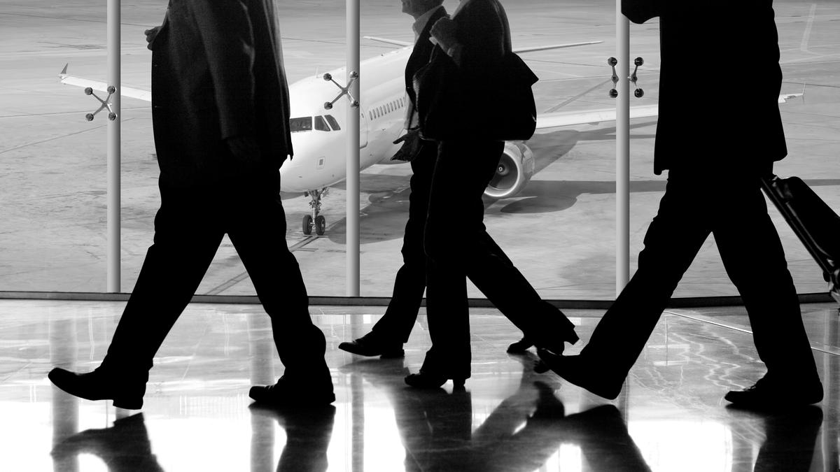 Sistem EES Baru 10 Persen Diterapkan di Uni Eropa, Pelancong Terjebak Antrean Sampai 3 Jam di Bandara