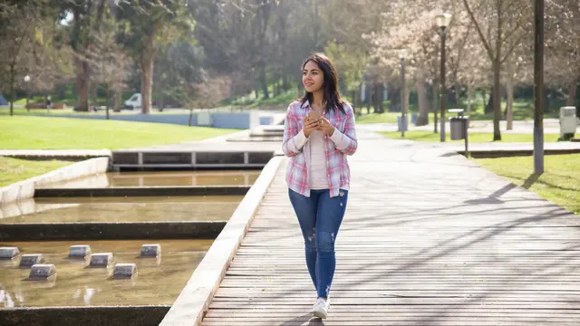 Jalan Kaki Secara Rutin dapat Menurunkan Berat Badan