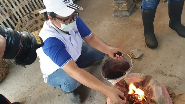 PT PLN (Persero) melalui anak usahanya, PT Indonesia Power Unit Pembangkitan (UP) Bali, mengolah limbah sampah menjadi bahan bakar untuk pembangkit listrik. Langkah ini untuk membantu mengurangi sampah di Kabupaten Klungkung, Bali.