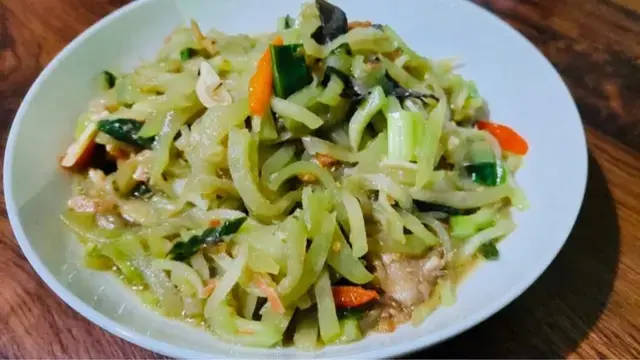 Resep labu siam tumis ebi. (dok. Cookpad @Pawon_jenghayu7)