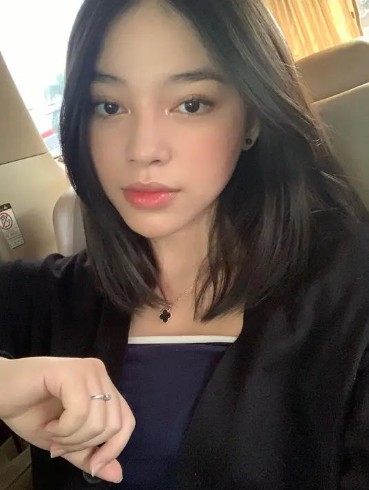 Dalam video yang beredar, Anneth berterima kasih kepada kekasihnya yang biasa disapa Onyo itu karena sudah mau menemani hari-harinya. (FOTO: instagram.com/anneth.dlc/)