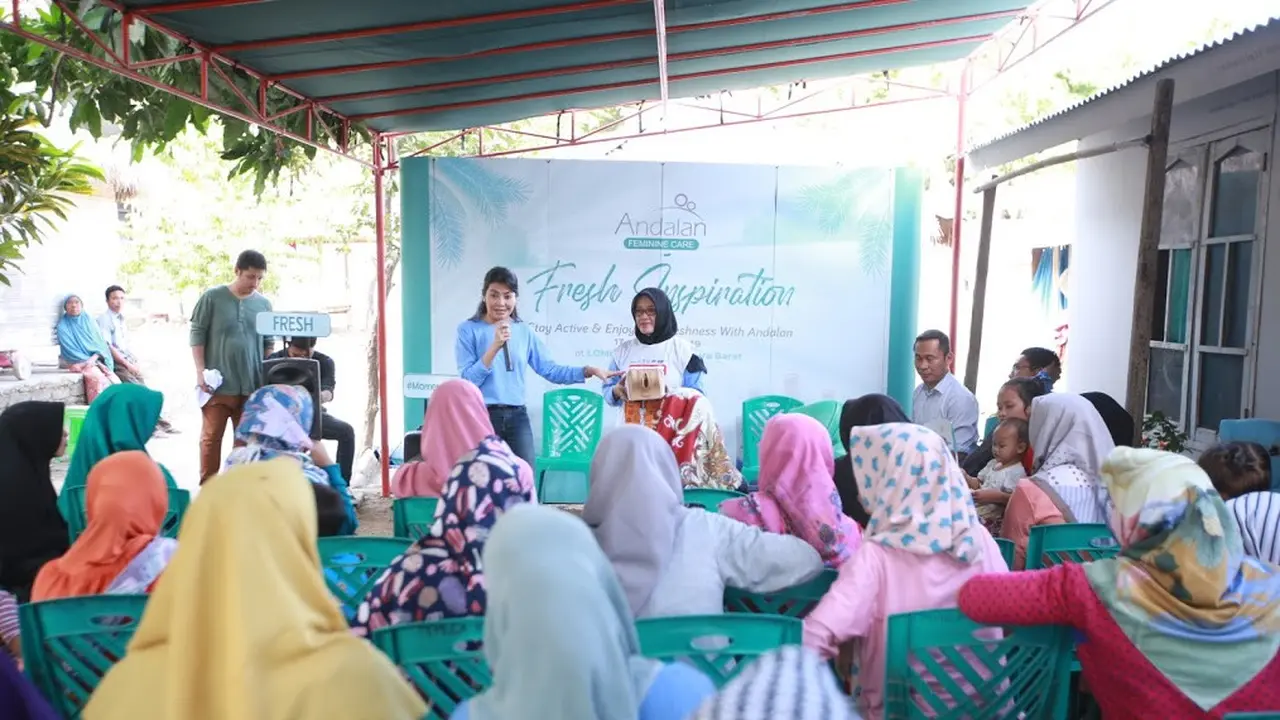 Aksi Sosial Andalan Feminine Care Fresh Inspiration di Desa Malaka Lombok Utara