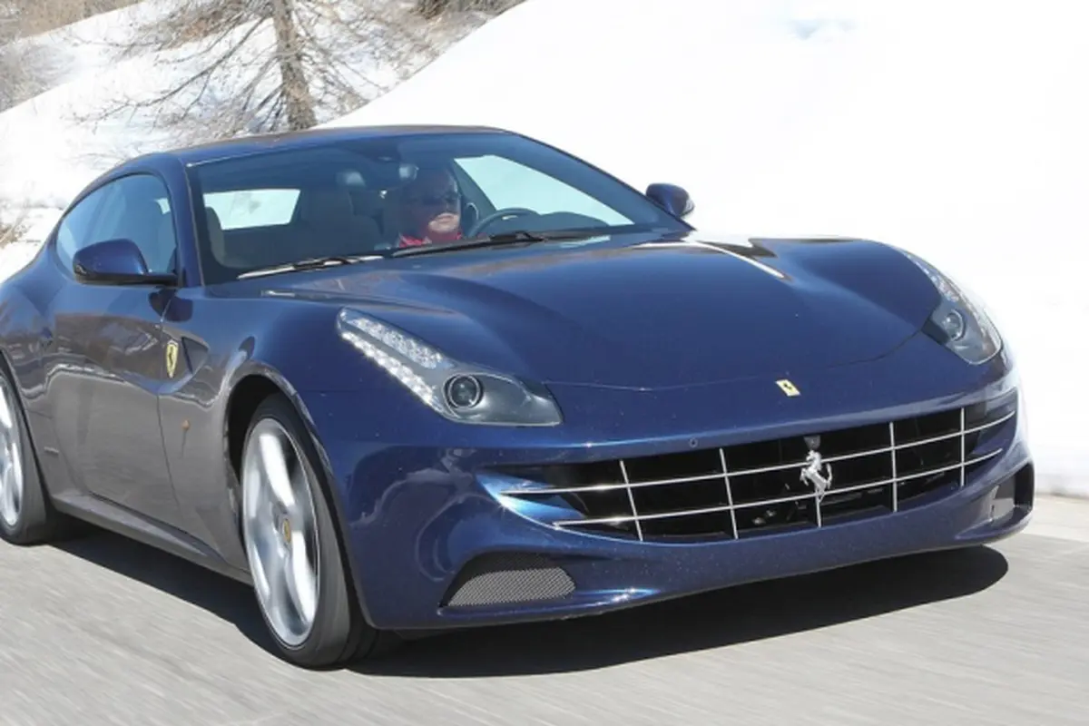 Tenaga Lebih Besar, Ferrari Bakal Desain Ulang Ferrari FF