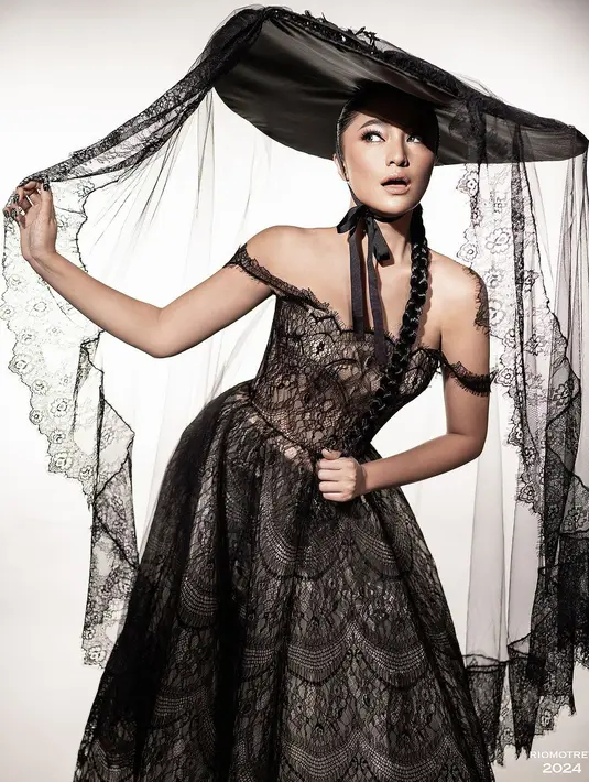 Ekspresinya juga selalu on point dengan tampilannya. [Foto: Instagram/ Rio Motret]