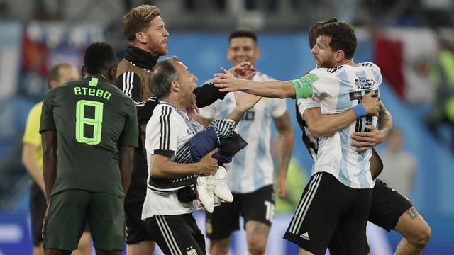 FOTO: Bek Manchester United Antar Argentina ke Babak 16 Besar