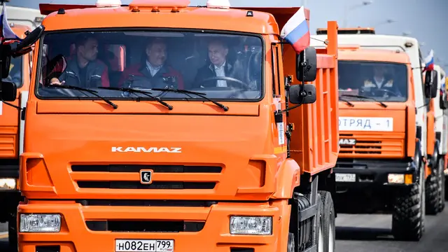 Putin resmikan jembatan terbesar di Rusia
