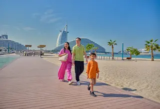 Sahabat Fimela, bingung cari tempat wisata untuk libur musim panas tahun ini? Jangan khawatir, Dubai bisa jadi negara tujuan yang ideal untuk berlibur bersama keluarga!  (Foto dok: /Departemen Ekonomi dan Pariwisata Dubai (DET)).