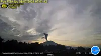 Hari ini Senin (8/7/2024) pukul 06.58 WIT, Gunung Ibu erupsi dengan tinggi kolom letusan teramati mencapai 1.000 meter di atas puncak. (Liputan6.com/ Dok PVMBG)
