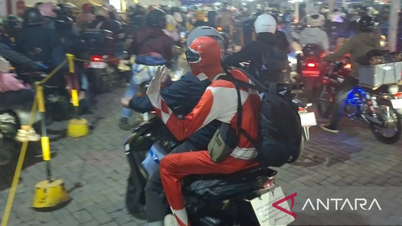 Potret 'Power Ranger' Pulang Kampung