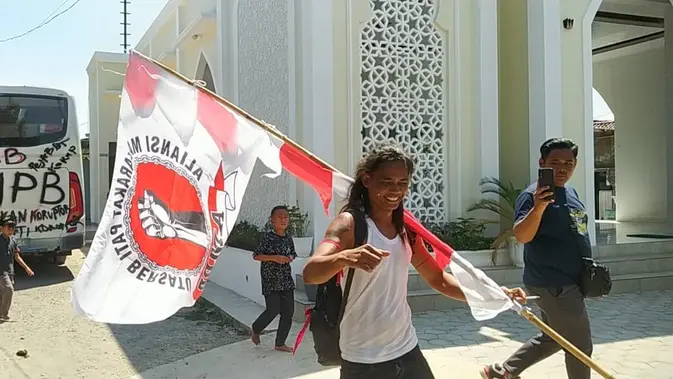 Di Balik Kepulangan AMPB ke Pati, Ada Cerita Evakuasi dan Dukungan Ojol