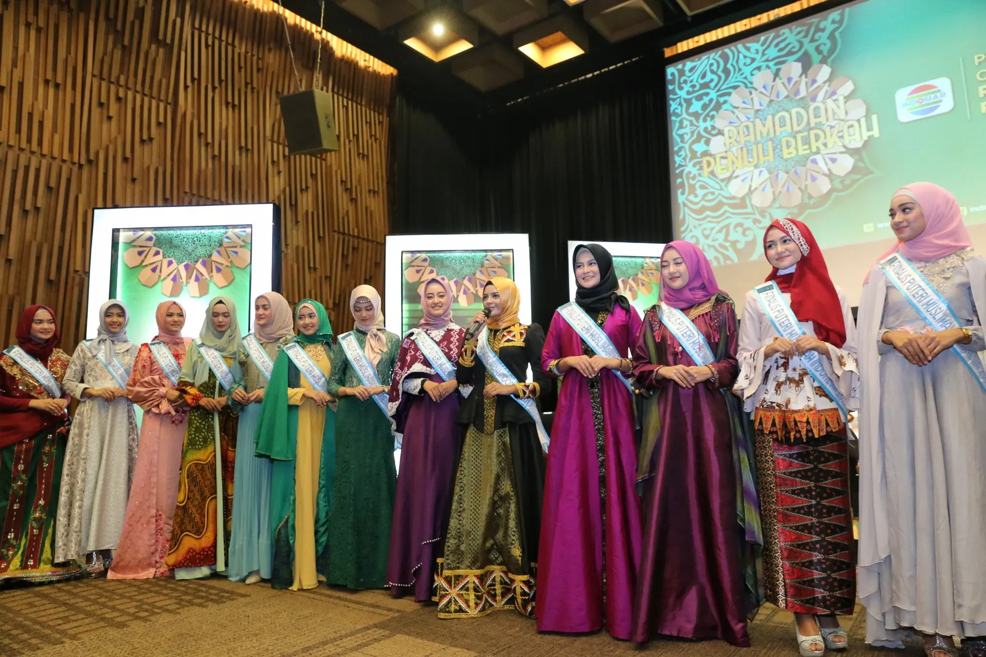 Finalis Puteri Muslimah Indonesia 2017. (Adrian Putra/Bintang.com)