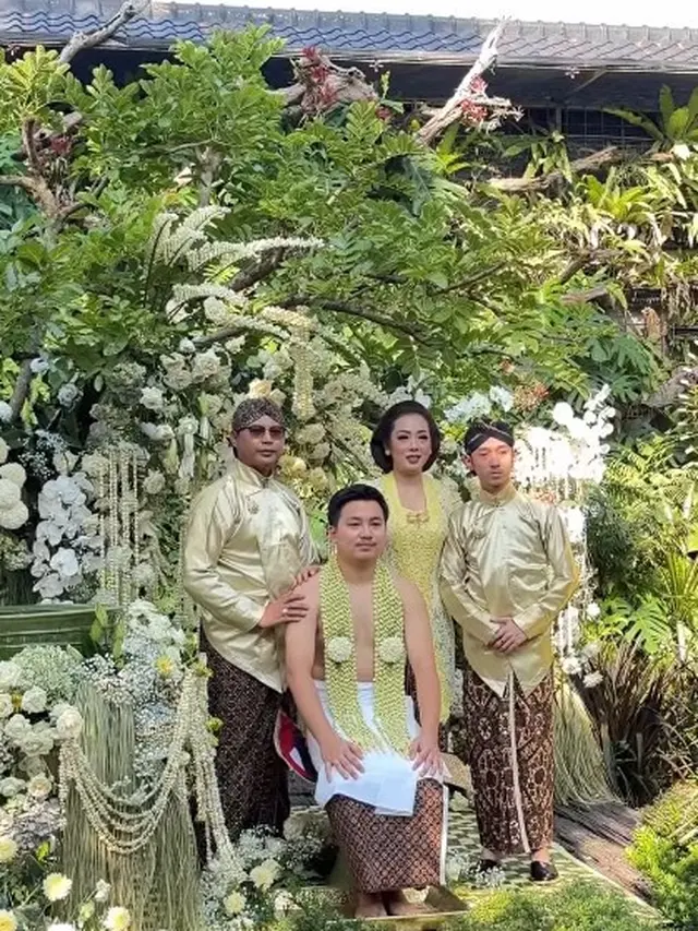 Dekorasi Siraman Pernikahan Putra Soimah (Foto: Instagram @mamuktukangmakeupjogja @hi.storycc @amarisdekor)