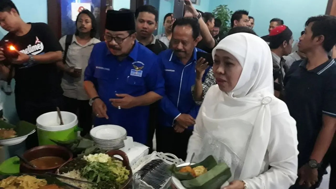 Soekarwo dan Khofifah Indar Parawansa