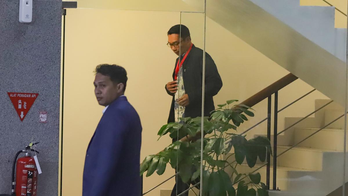 Usai Diperiksa Penyidik KPK, Ridwan Kamil Mengaku Lega