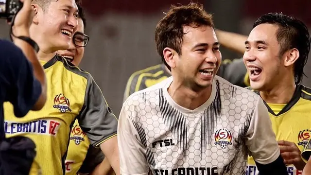 Jabat Chairman RANS Cilegon FC, Ini 6 Aksi Raffi Ahmad Jadi Kiper Selebritis FC