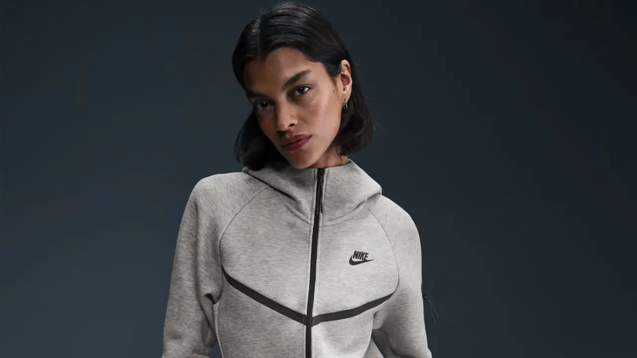 Nike Tech Fleece Presiden Venezuela Nicolás Maduro saat Ditangkap. Dok. NIKE