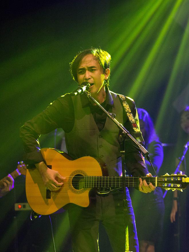 Piyu Padi dan Flo Resmi Bercerai - Celeb Bintang.com