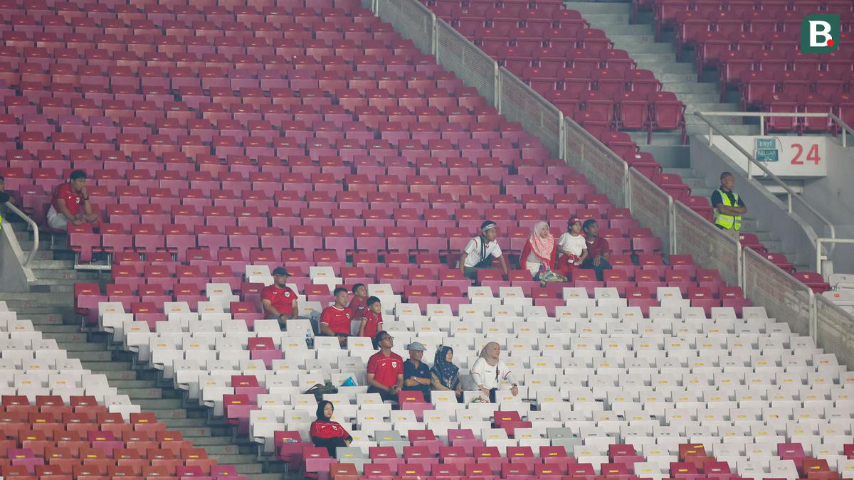 Foto: Suasana Sepi Penonton saat Timnas Indonesia U-23 Menghadapi Brunei dalam Laga Piala AFF U-23 2025