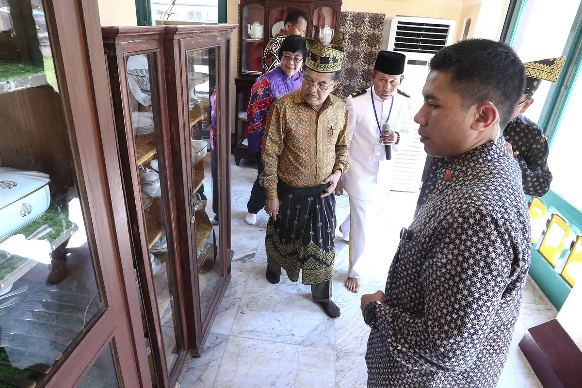 20160722-Wapres-Kunjungi-Istana-Siak-Sri-Indrapura-Riau-FF1