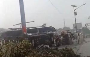 Puting beliung menerjang Desa Pondok Udik, Kecamatan Kemang, Kabupaten Bogor, Jawa Barat. (Dok. Antara)