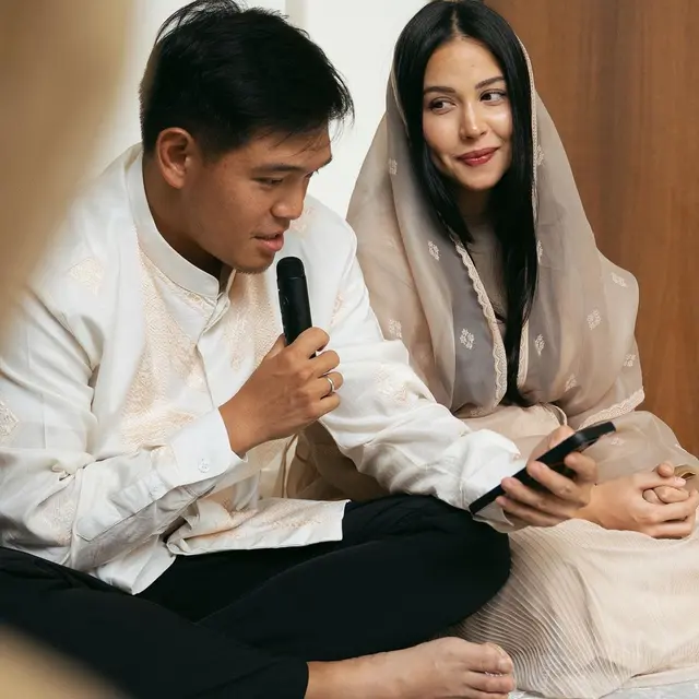 7 Potret Estelle Linden dan Suami Gelar Tasyakuran 7 Bulan Kehamilan, Penuh Suka Cita