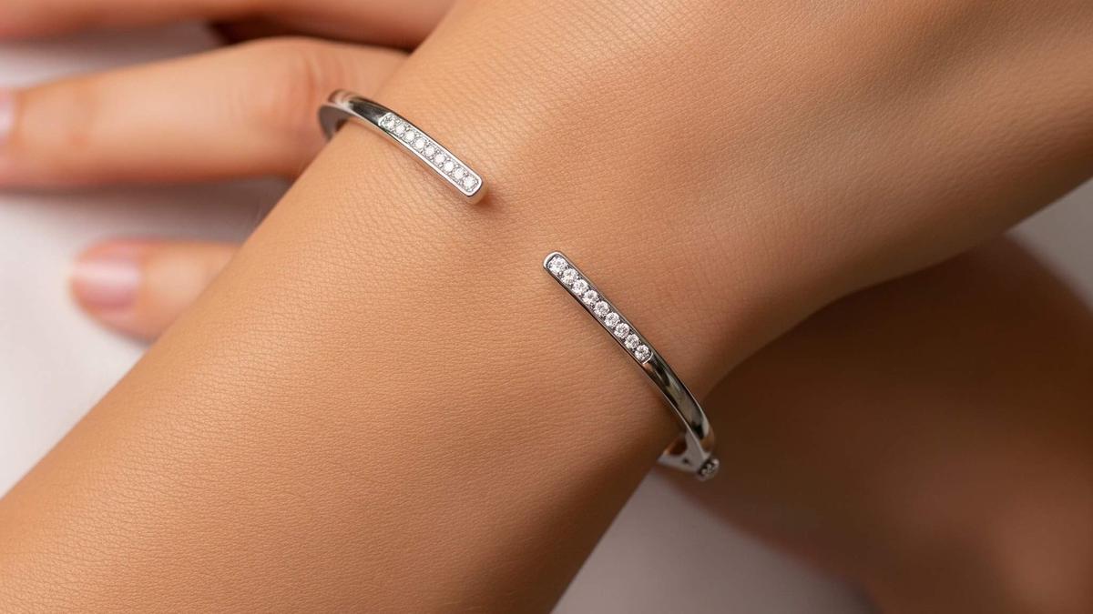 Cara Menyimpan Perhiasan Emas Putih agar Tetap Awet dan Berkilau