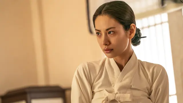 Nana dalam The Scandal. (Netflix via Soompi)