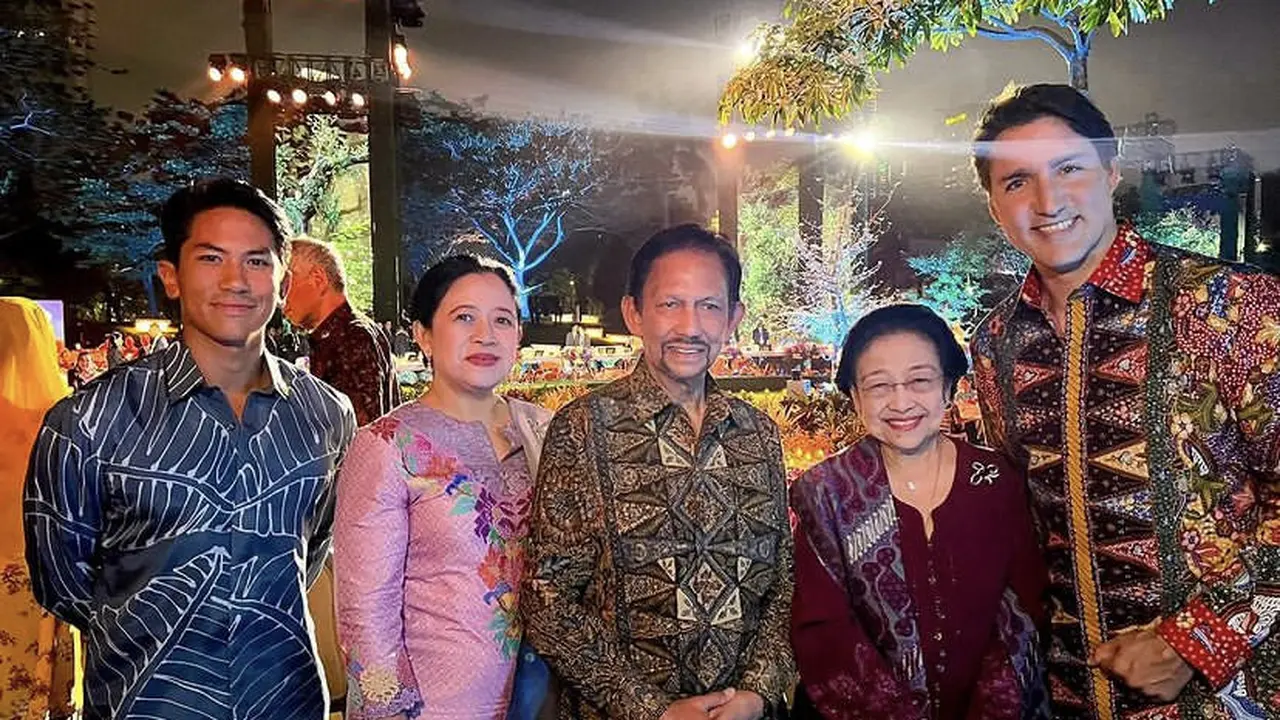 PM Kanada Justin Trudeau dan Raja Brunei Darussalam Bersama Putranya Kenakan Batik saat Gala Dinner KTT ASEAN
