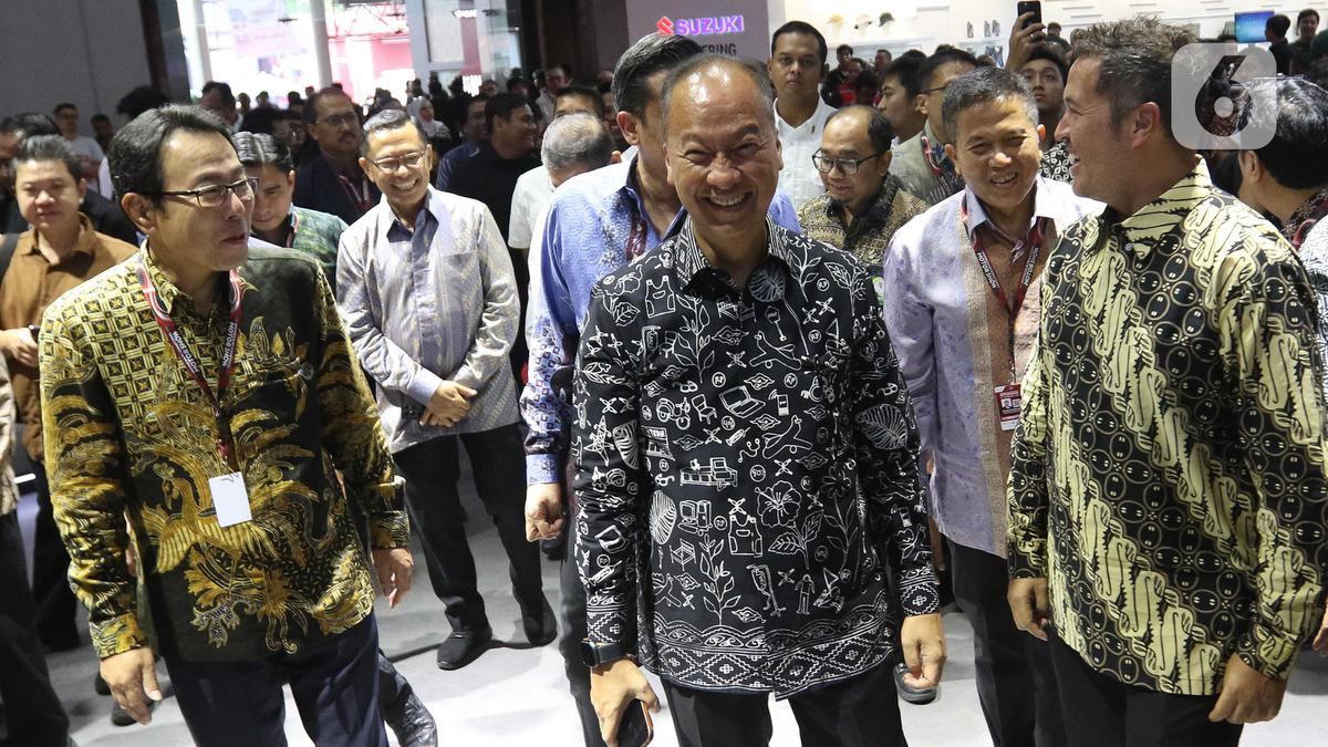Menperin Curhat, Penjualan Mobil di Indonesia Turun Terus