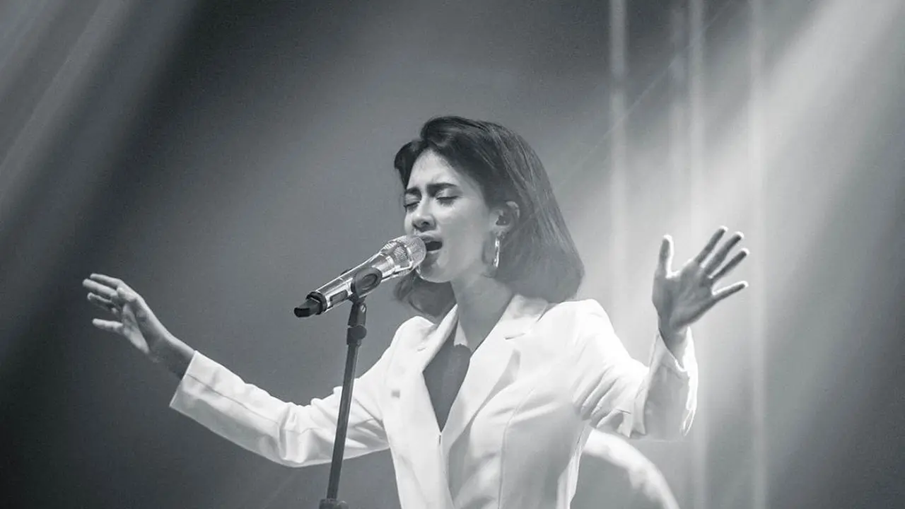 Rahmania Astrini