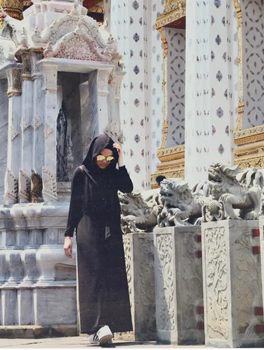 Pemain film Rumah Kentang itu setiap tahunnya juga rutin memberikan hewan kurban. Bahkan, untuk tahun ini, ia memberikan hewan sapi dan kambing. Namun, ia merahasiakan lokasinya. (Instagram/rinanose16)