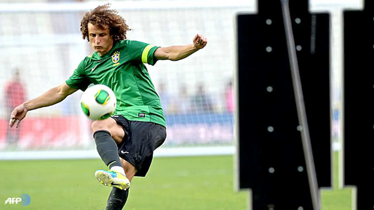 david-luiz-130730b.jpg