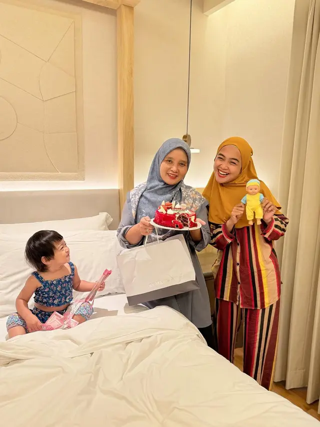Ria Ricis Saat Asuh Moana