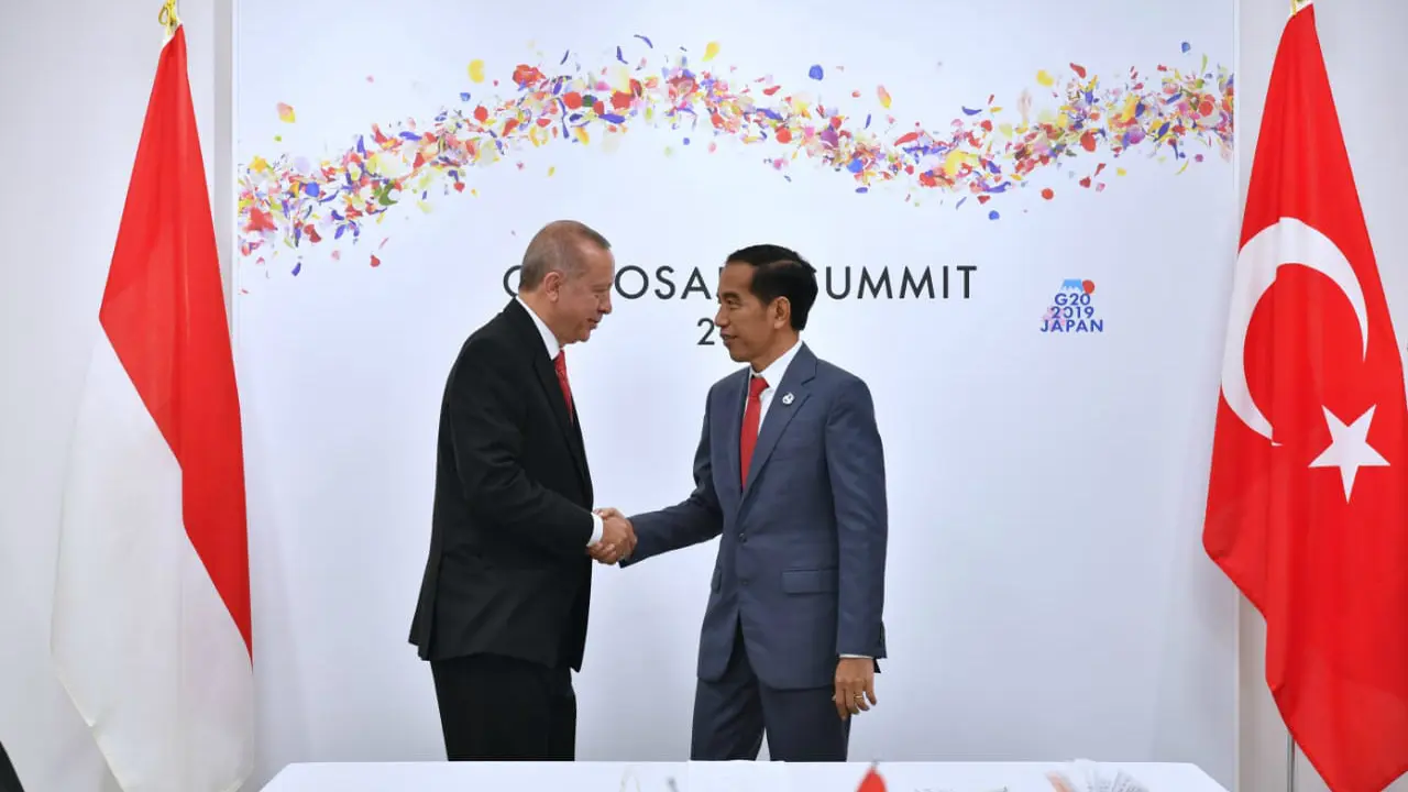 Pertemuan Bilateral Presiden Joko Widodo dengan Presiden Turki Erdogan di sela-sela KTT G20 Osaka, Sabtu (29/6/2019).