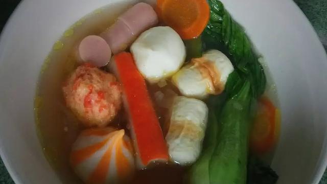 Resep steamboat kuah bening. (dok. Cookpad @cook_12576914)