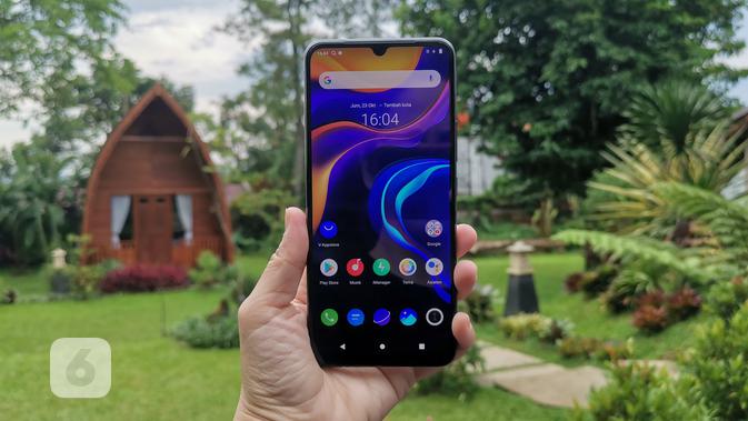 Desain Vivo V20 (Foto: Andina Librianty/Liputan6.com)